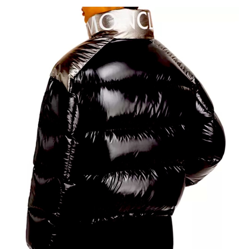 Moncler
Cuscute Two Tone Cropped Puffer Jacket